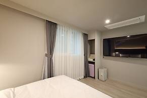 Changwon Denvasta Hotel Myeongseo Branch