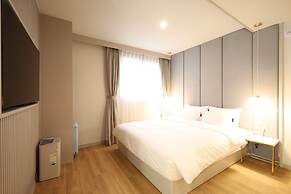 Changwon Denvasta Hotel Myeongseo Branch