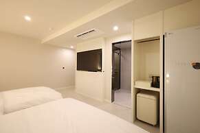 Changwon Denvasta Hotel Myeongseo Branch