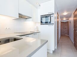 Alexy 401g on the Beach With sea View