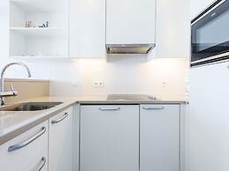 Alexy 401g on the Beach With sea View