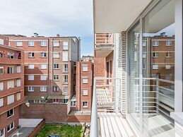 Alexy 401g on the Beach With sea View