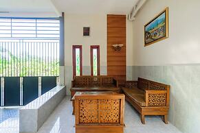 SPOT ON 93965 Ibrahim Guest House Syariah