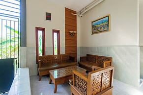 SPOT ON 93965 Ibrahim Guest House Syariah