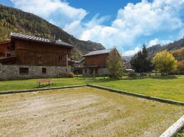 Cosy Apartment in Tignes With Garden