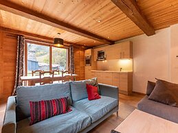 Cosy Apartment in Tignes With Garden