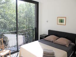 Cosy Holiday Home With Garden in Lorgues