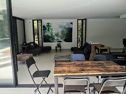 Cosy Holiday Home With Garden in Lorgues