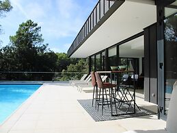 Cosy Holiday Home With Garden in Lorgues