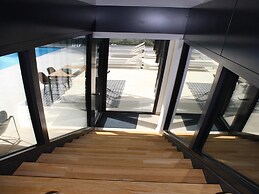 Cosy Holiday Home With Garden in Lorgues