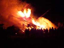 16 Bohler Brise Modern Retreat