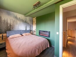 Chalet in La Roche With Garden