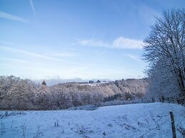 Chalet in La Roche With Garden