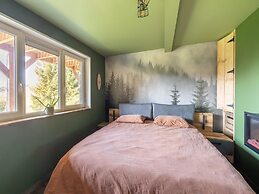 Chalet in La Roche With Garden