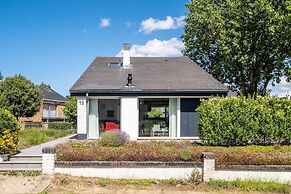 Villa in Koksijde With Sunny Terrace