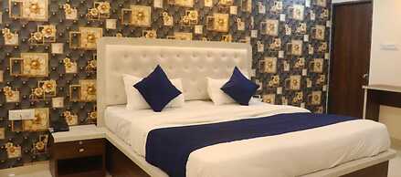 Hotel 7 Heaven Indore