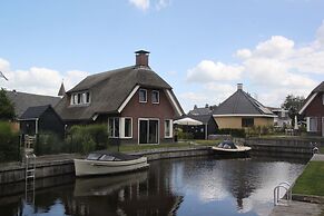 Villa in Friesland With Sauna & Bubble Bath