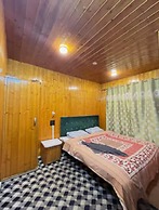 Munshi's Hotel and Restaurant Tangmarg