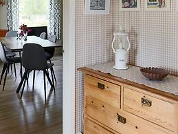 6 Person Holiday Home in Varberg-by Traum
