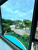 Luxtalay Khanom Hotel