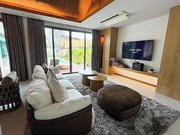 Luxtalay Khanom Hotel