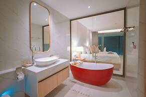 Luxtalay Khanom Hotel