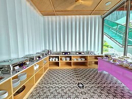 Luxtalay Khanom Hotel