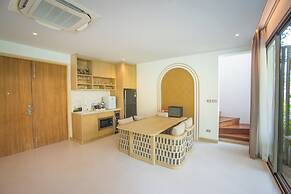 Luxtalay Khanom Hotel