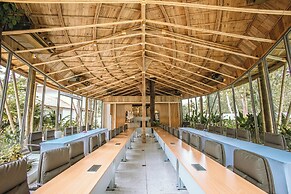 Luxtalay Khanom Hotel