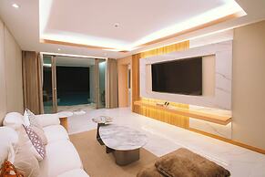 Luxtalay Khanom Hotel