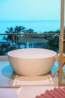 Luxtalay Khanom Hotel