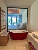 Luxtalay Khanom Hotel