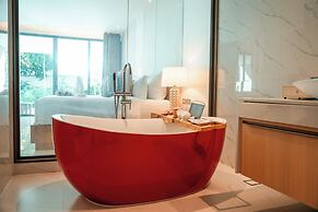 Luxtalay Khanom Hotel