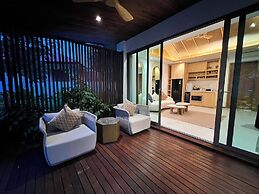 Luxtalay Khanom Hotel