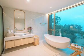 Luxtalay Khanom Hotel