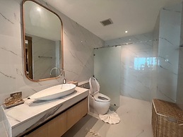 Luxtalay Khanom Hotel