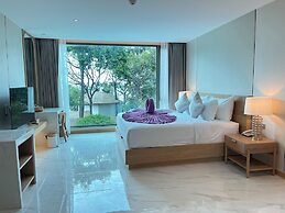 Luxtalay Khanom Hotel