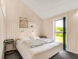 5 Star Holiday Home in Humble