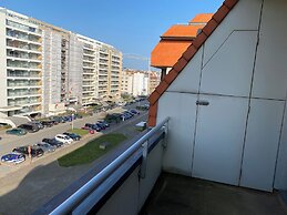 Apartment in Nieuwpoort With Terrace