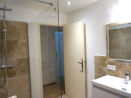 Beautiful House With Large Garden