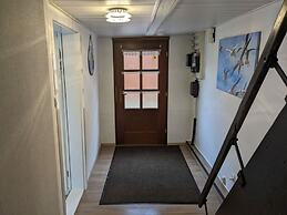 Huus Meta Modern Retreat