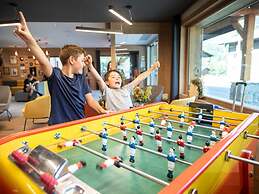 Beautiful Residence With Spa in Cozy Samoens