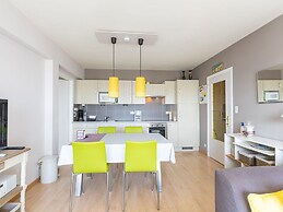 Attractive Apartment Near the Beach