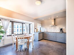 Les 4 Mouettes 402 Located in the Center