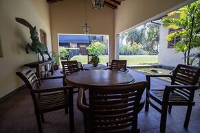South Point Villa - Whole Villa (Sleeps 6)