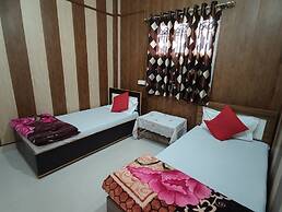 Goroomgo Kashi Nest Varanasi