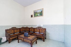 SPOT ON 93966 Dhiya Guest House Syariah