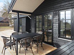 6 Person Holiday Home in Martofte