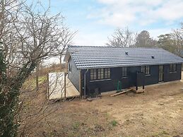 6 Person Holiday Home in Martofte