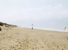 Lovely Holiday Home in Vlaanderen With Garden